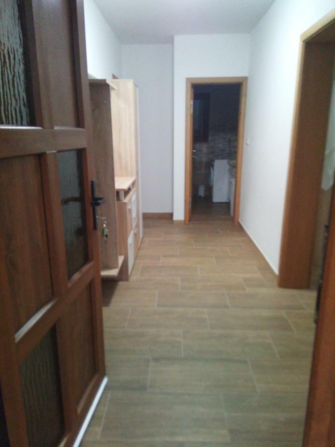 Apartmaji Matazin Črni Kal Exterior foto
