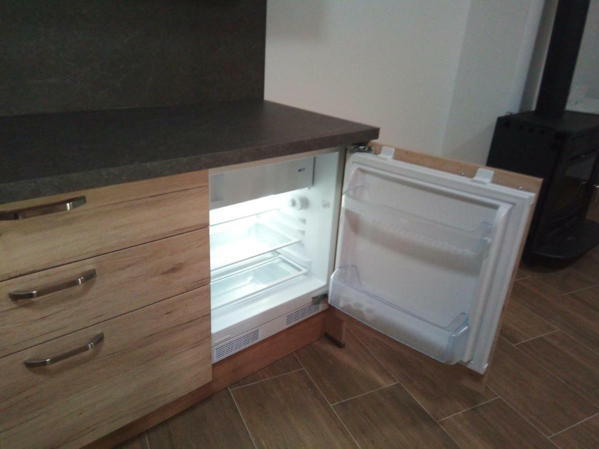 Apartmaji Matazin Črni Kal Exterior foto